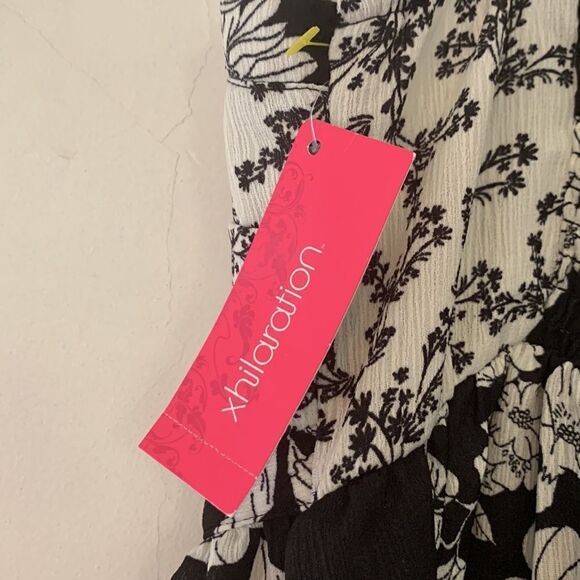 XHILARATION DRESS Black and white floral sundress Size XS NWT - Picture 5 of 9